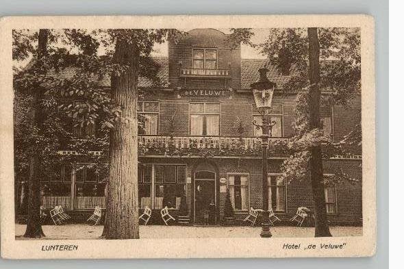 Lunteren Hotel De Veluwe frontzicht, Ophalen of Verzenden, 1920 tot 1940, Gelopen, Gelderland