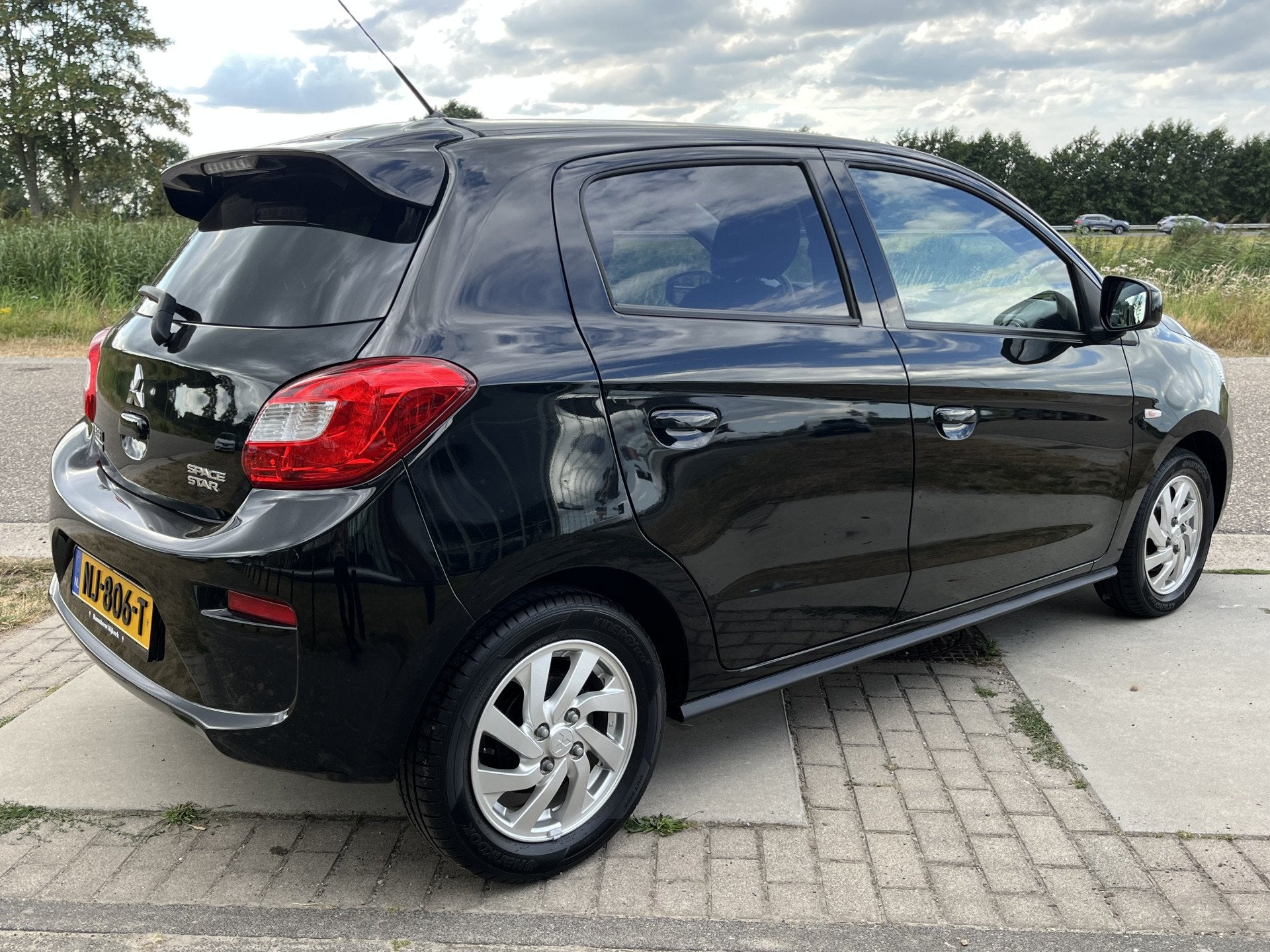 Mitsubishi Space Star 1.2 Life / Automaat / Cruise / Airco /, Auto's, Mitsubishi, 12 maanden, Gebruikt, Zwart, Origineel Nederlands