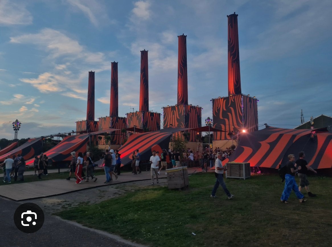 Gezocht: lowlands bandje of ticket, Tickets en Kaartjes, Eén persoon
