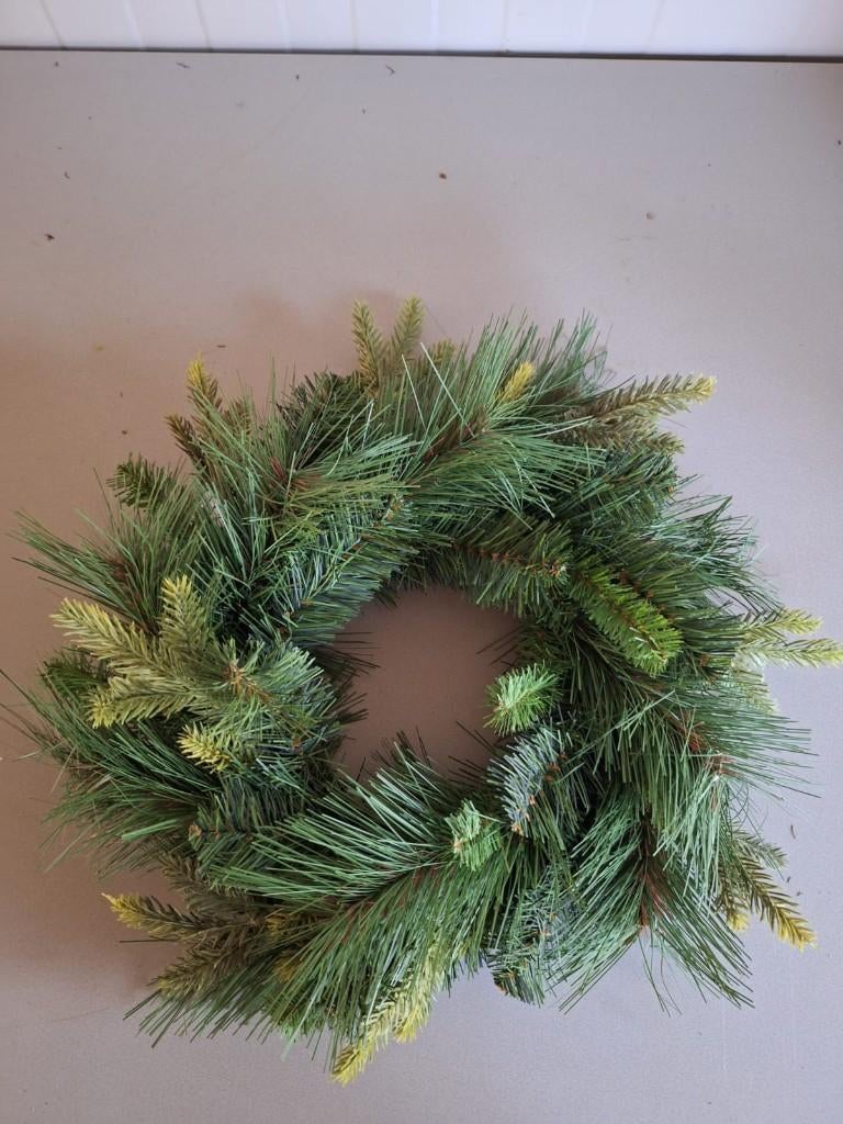 Kerstkrans met dennentakken – Ø 25 cm, Diversen, Kerst, Zo goed als nieuw, Ophalen of Verzenden