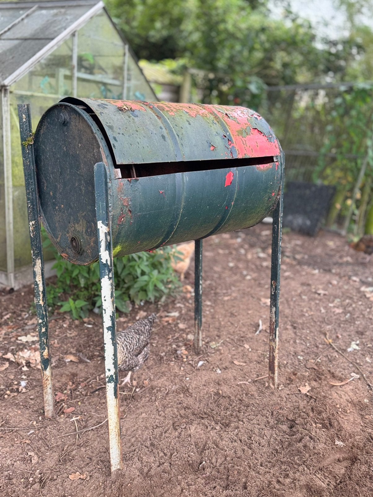Gratis Grote vuurton of bbq (oud ijzer), Tuin en Terras, Ophalen, Gebruikt, Vuurton