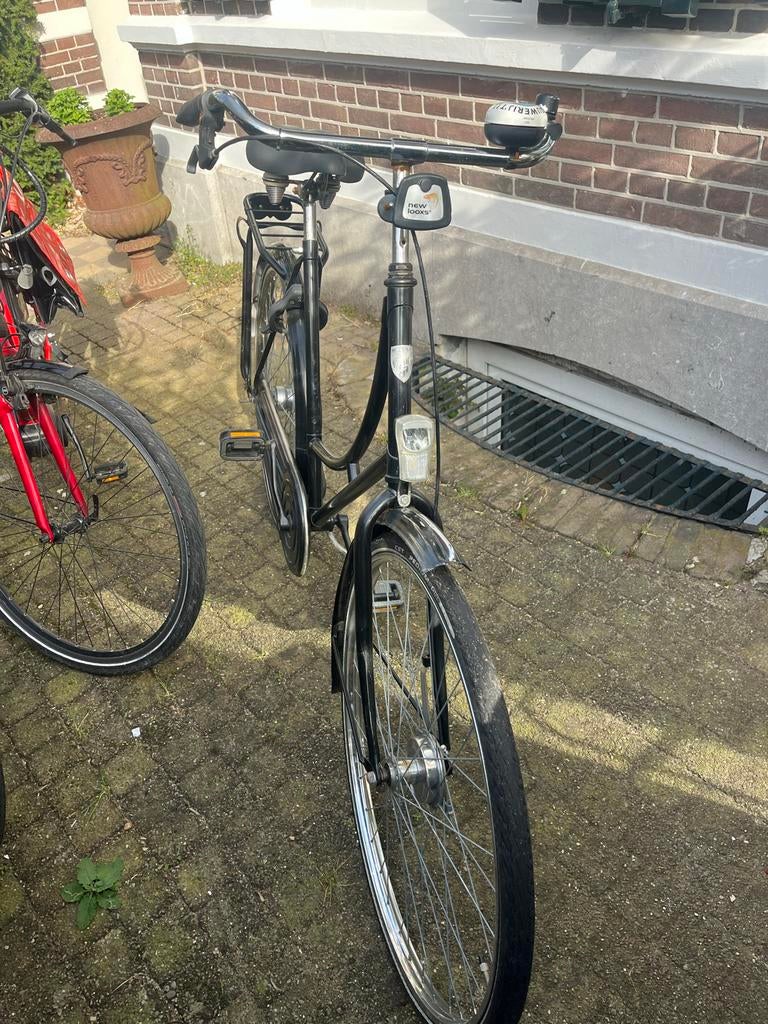 Omafiets zwart met fietsmand, Fietsen en Brommers, 53 tot 56 cm, Ophalen of Verzenden, Gebruikt, Handrem