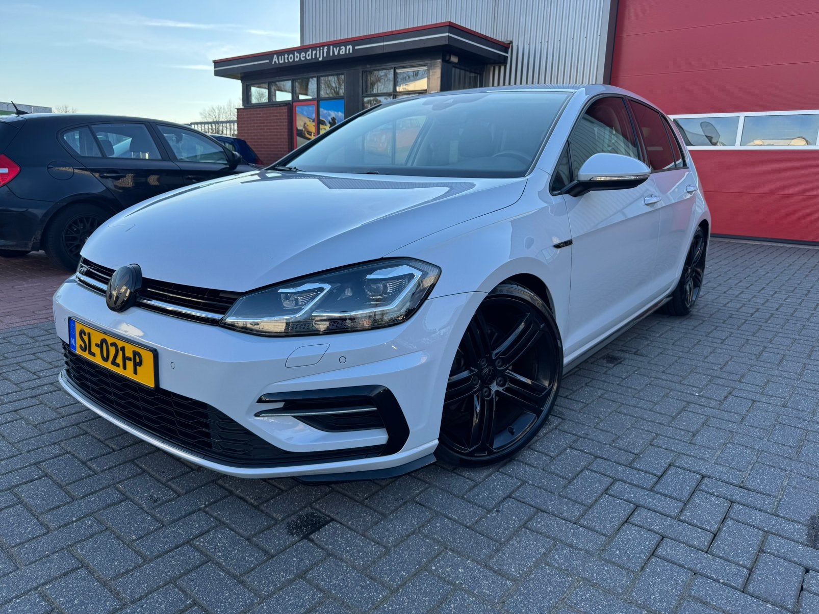 Volkswagen Golf R-line 1.5 TSI DSG,Bi-Xenon,Virtual, Auto's, 1498 cc, 4 cilinders, Wit, 149 pk