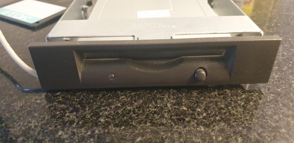 floppy disk drive (FDD), Ophalen of Verzenden
