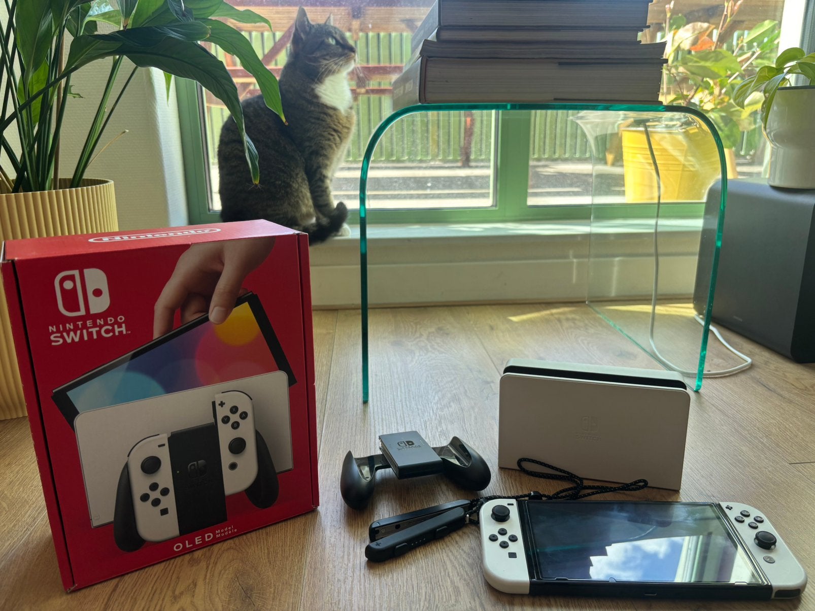 Nintendo Switch OLED incl games, Spelcomputers en Games, Spelcomputers | Nintendo Switch, Zo goed als nieuw, Switch OLED, Met 1 controller