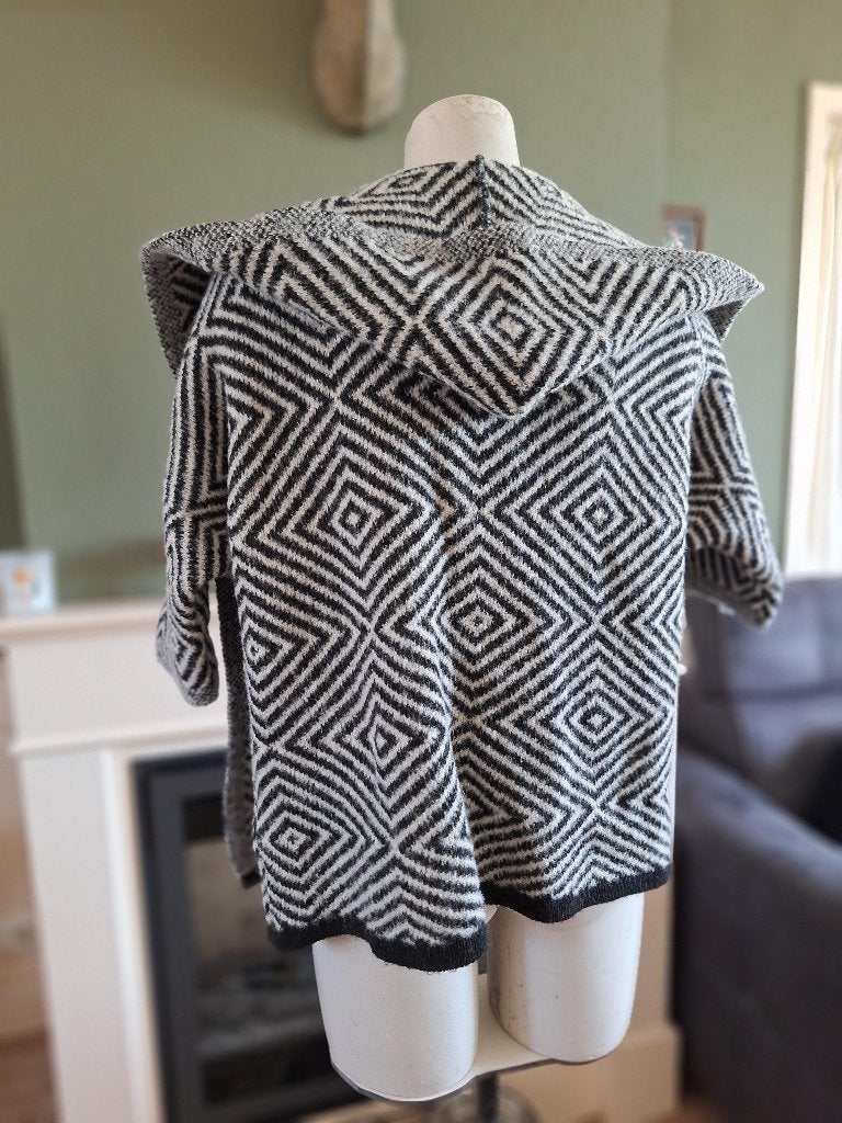 Rinascimento zwart off white heerlijk warm vest L, Overige kleuren, Verzenden, Zo goed als nieuw, Rinascimento