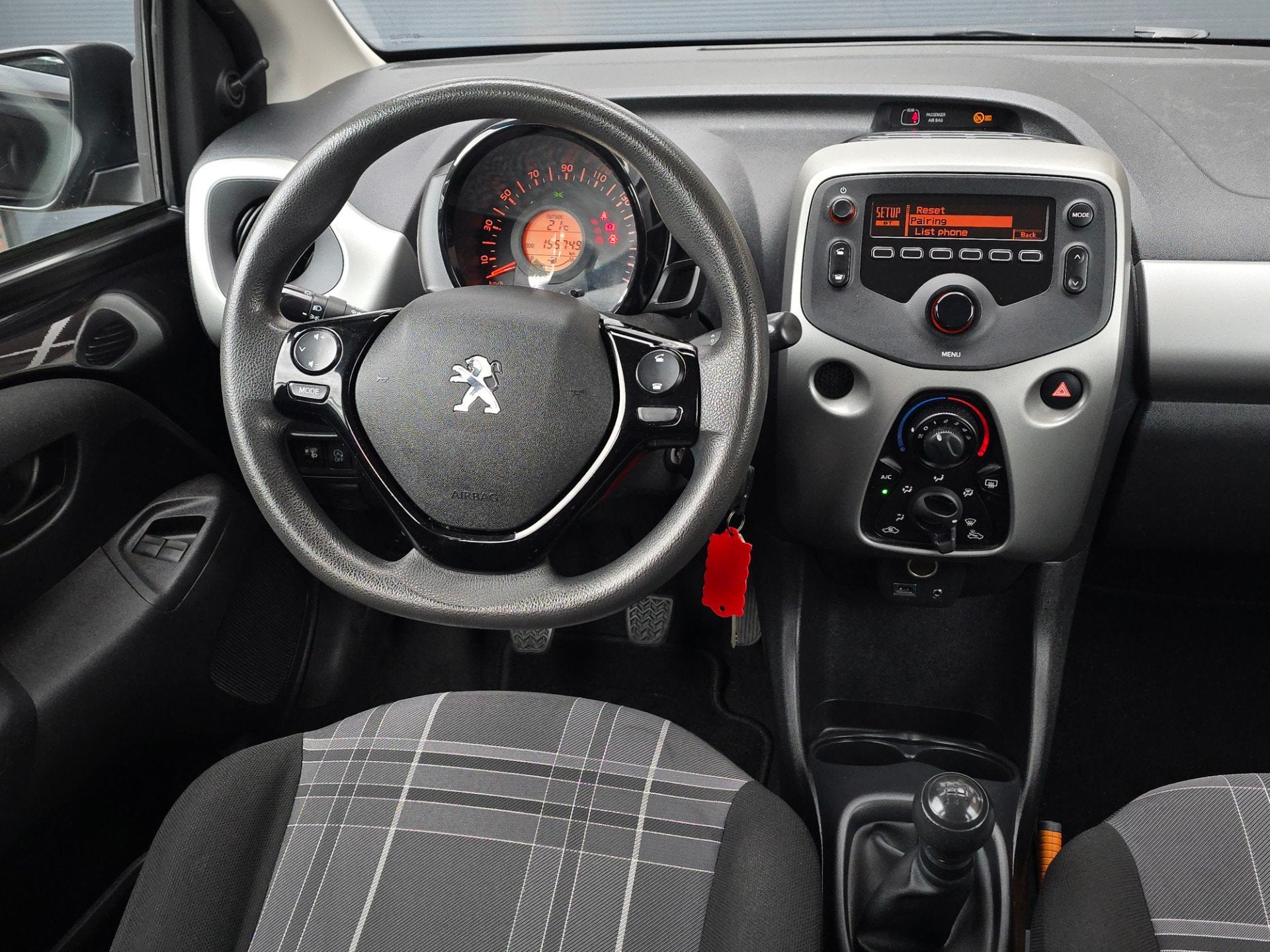 Peugeot 108 1.0 e-VTi Active Led |Bleutooth |Airco, Voorwielaandrijving, Gebruikt, Euro 6, 4 stoelen