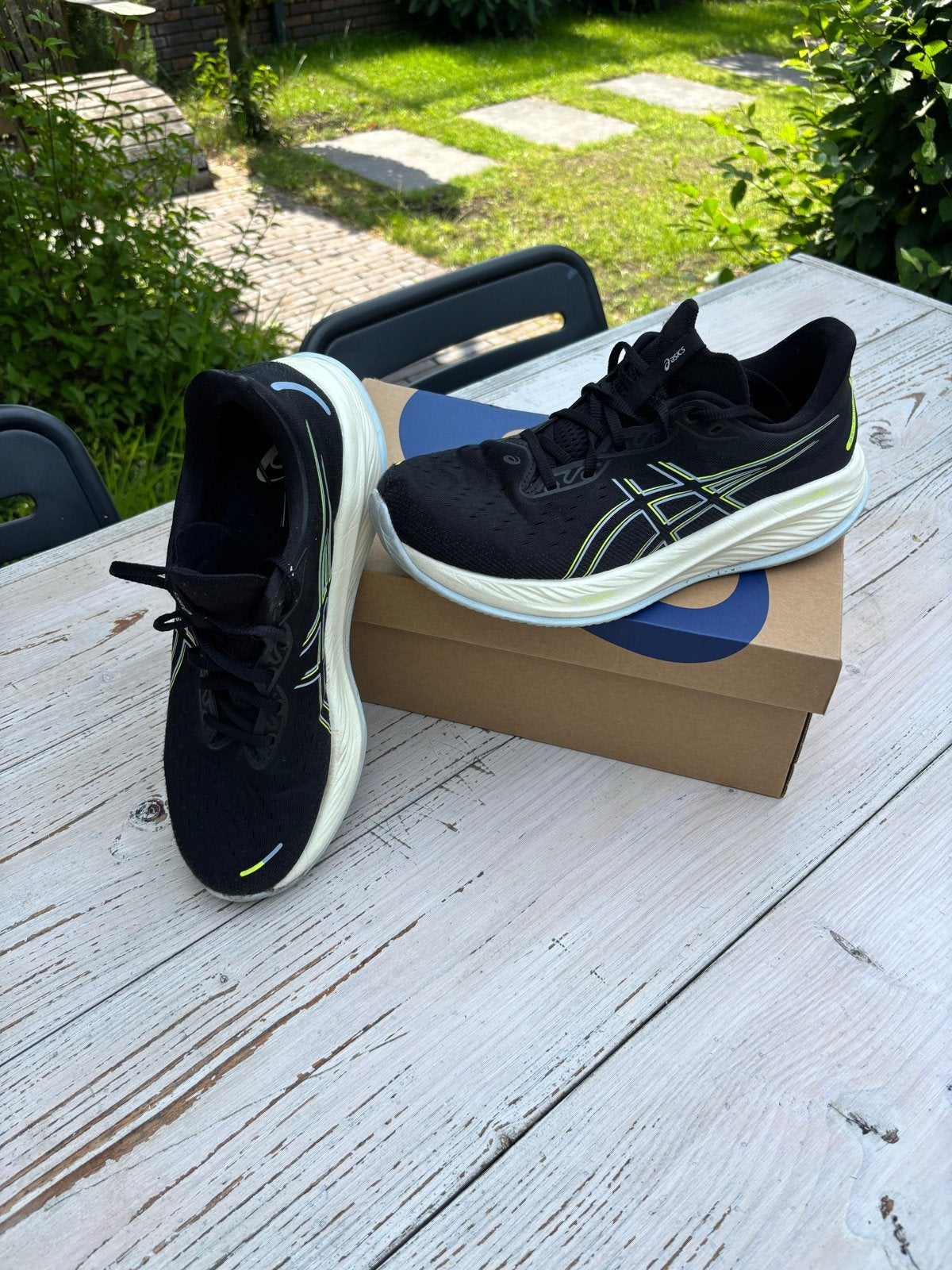 ASICS hardloopschoenen - Maat 45 - Zo goed als nieuw, Hardloopschoenen, Ophalen of Verzenden, Zo goed als nieuw, Hardlopen