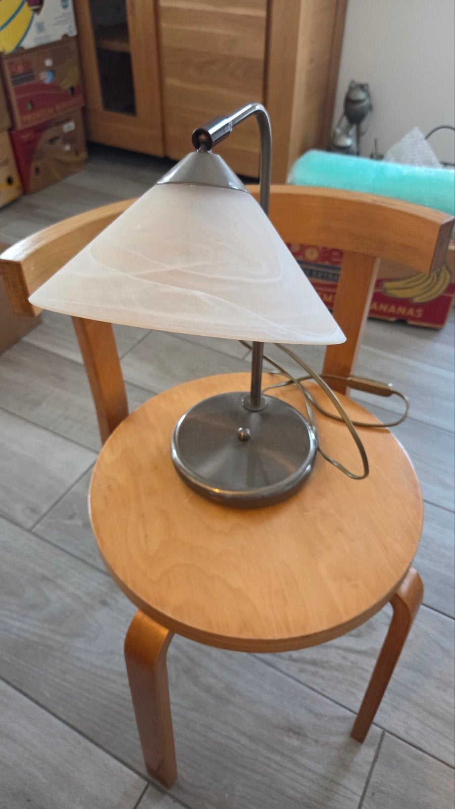 Mooie staande lamp met glazen kap, Gebruikt, Overige fittingen, Ophalen of Verzenden, Glas
