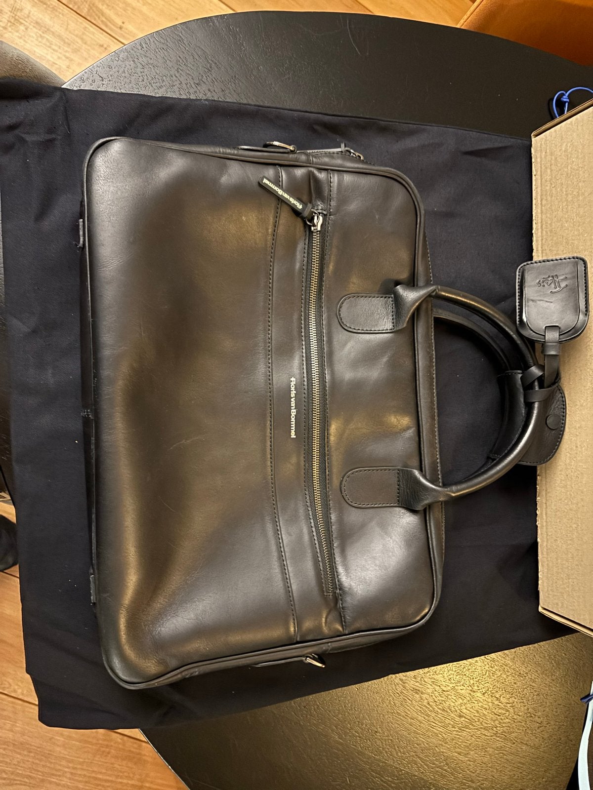 Floris van Bommel Leren Laptoptas Zwart, 40 tot 60 cm, Zwart, Zo goed als nieuw, 35 tot 55 cm
