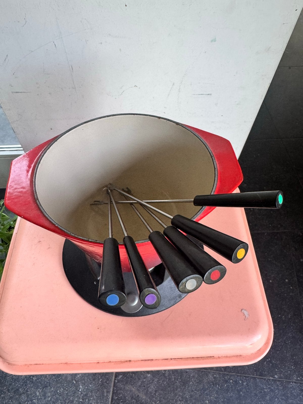 Le Creuset Fonduepan Rood met Branderset en Vorken, Witgoed en Apparatuur, Fonduesets, Ophalen of Verzenden, Gebruikt, Brander
