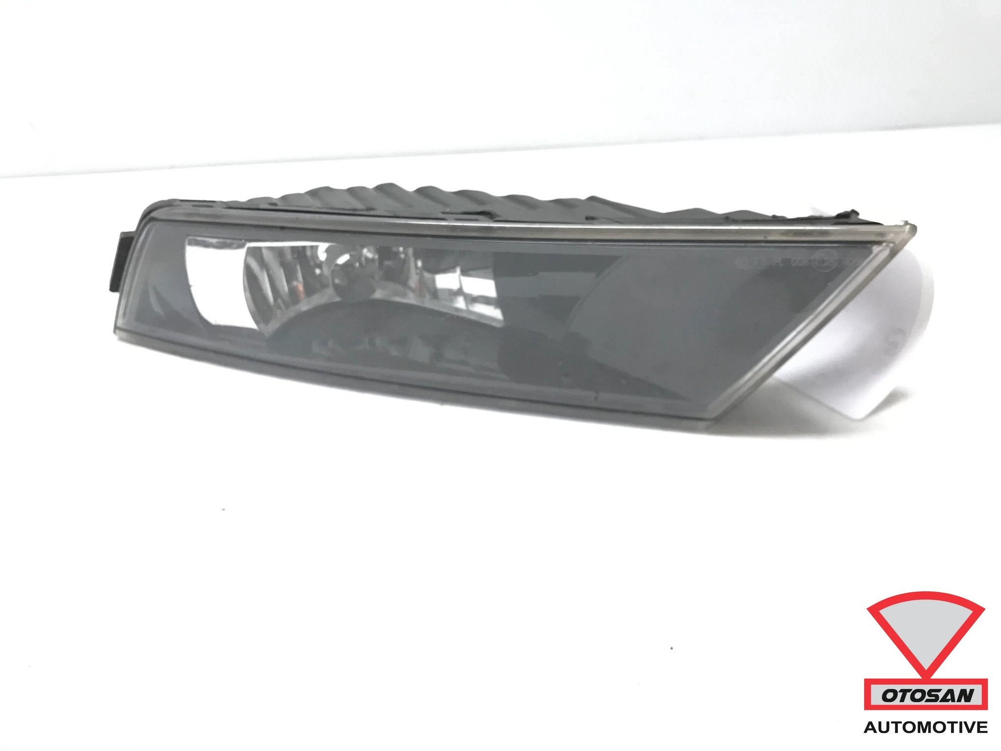 Skoda Superb 2015-2018 Mistlamp Rechts Voor 3V0941700A, Skoda, Skoda Auto a.s., Gebruikt, Infoline@skoda-auto.cz