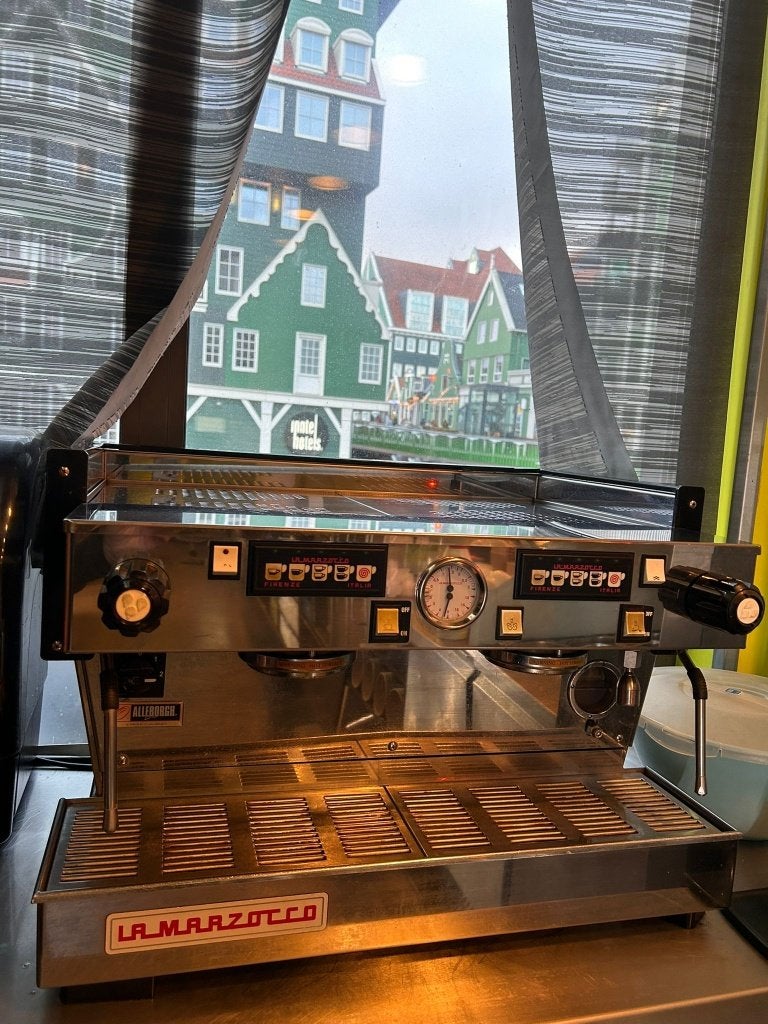 La Marzocco Linea 2 Groeps, Zakelijke goederen, Horeca | Keukenapparatuur, Ophalen, Gebruikt, Koffie en Espresso