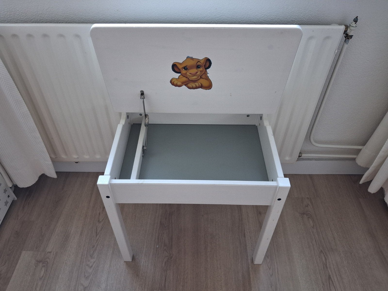 IKEA SUNDVIK Kindertafel met lade 76x50cm (gebruikt), Kinderen en Baby's, Kinderkamer | Tafels en Stoelen, Ophalen of Verzenden