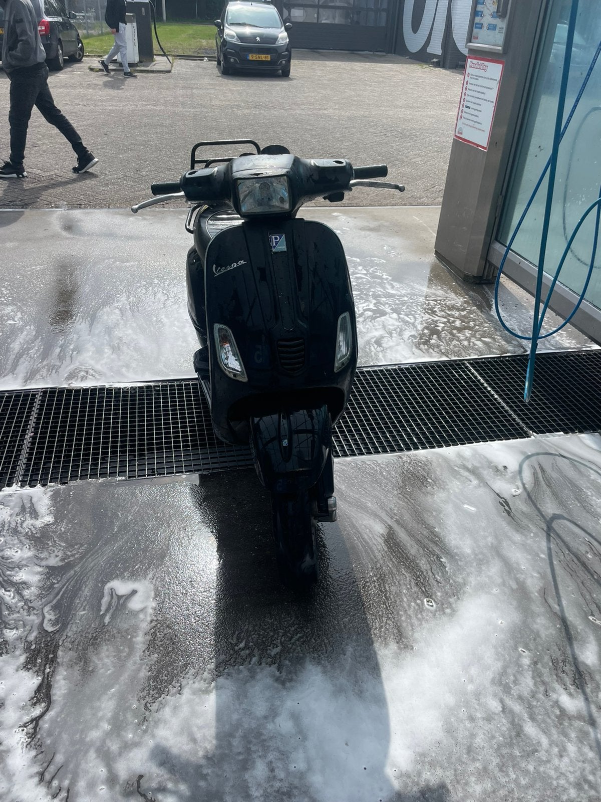 Vespa S, Ophalen, Zo goed als nieuw, Benzine