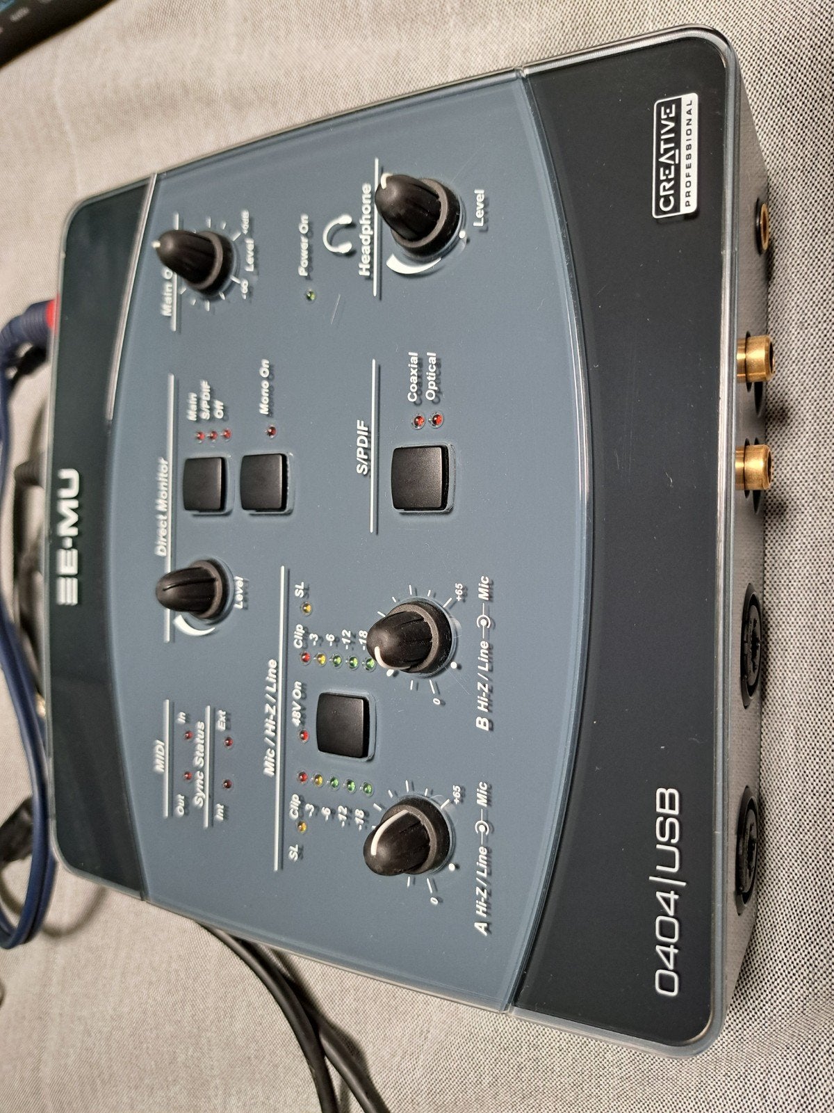 E-MU’s 0404 USB 2.0 Audio/MIDI, Ophalen, Zo goed als nieuw, Microfooningang