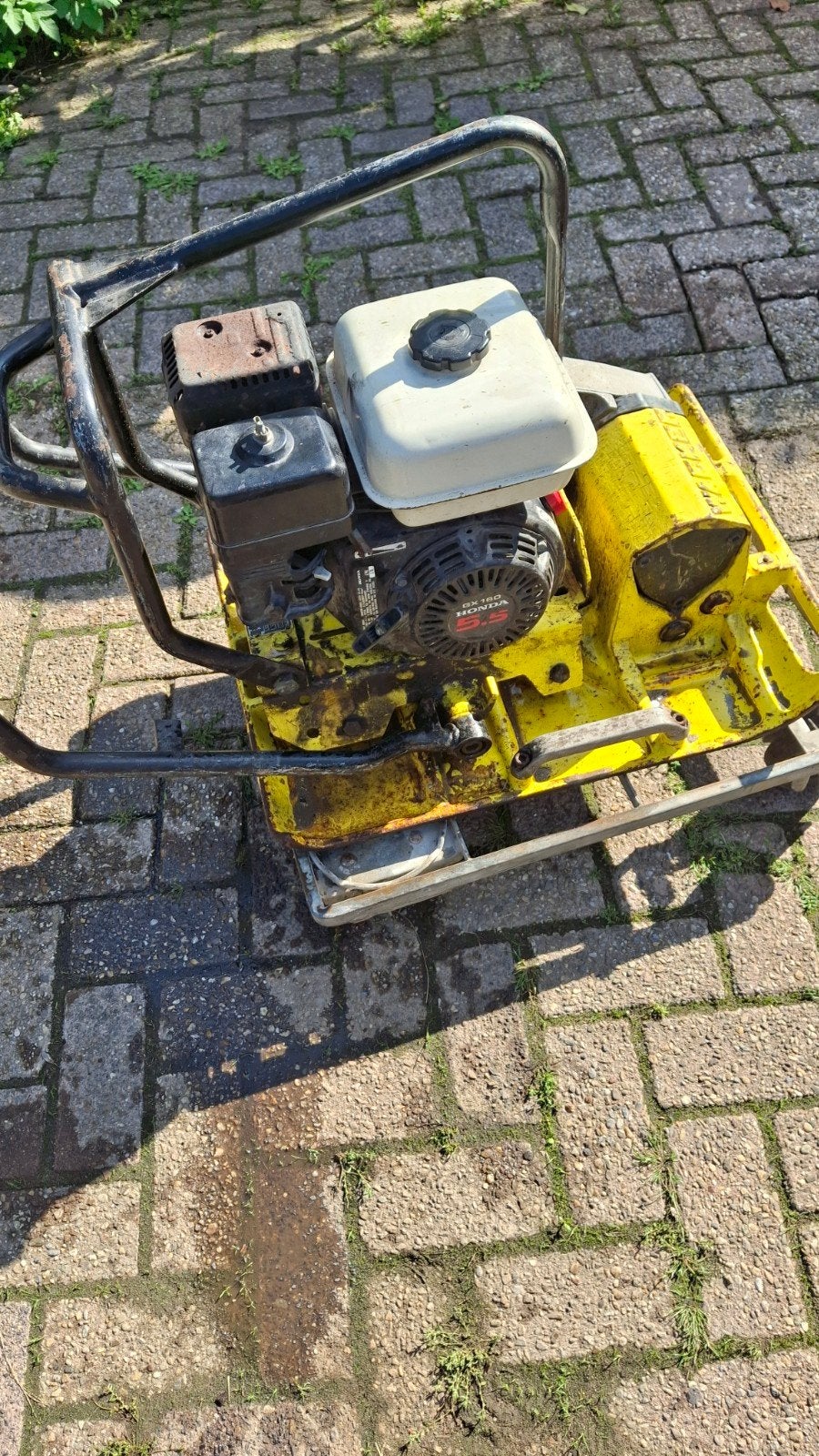 Wacker 1750 trilplaat met honda motor, Ophalen, Gebruikt