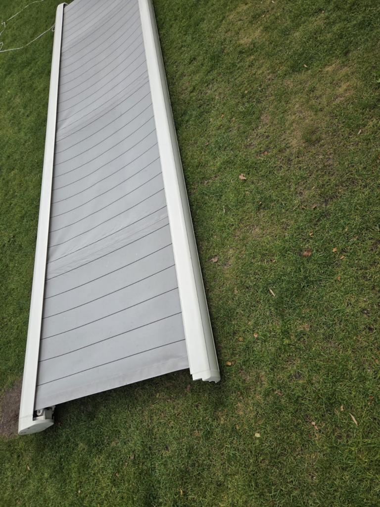 500 breed x 350 uitval SUPER GROTE UITVAL! AFSTANDSBEDIENING, Tuin en Terras, 450 cm of meer, Elektrisch, Ophalen of Verzenden