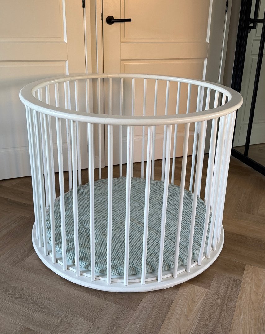 Bopita Box wit  - Rond - 100 cm - inclusief boxkleed, Ophalen, Gebruikt, Rond, In hoogte verstelbaar