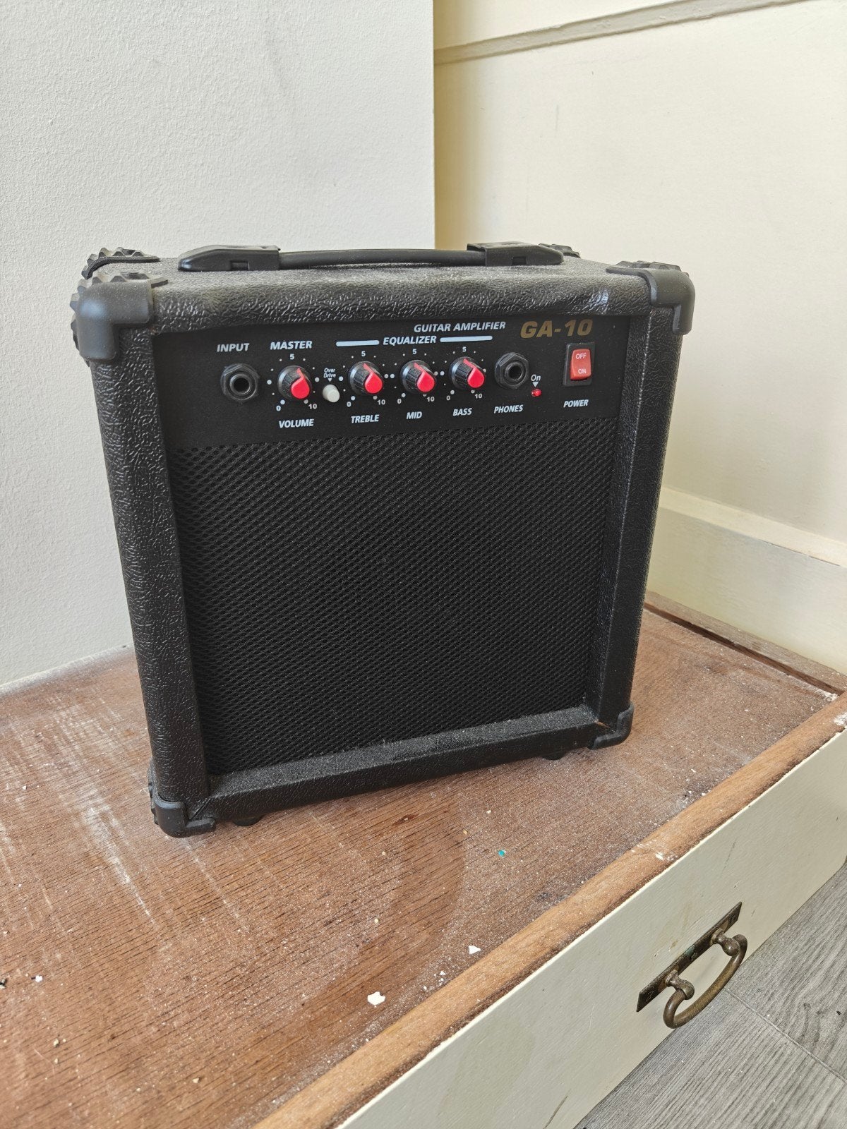 10-Watt Gitaar Versterker, Muziek en Instrumenten, Versterkers | Bas en Gitaar, Ophalen, Zo goed als nieuw, Gitaar, Minder dan 50 watt