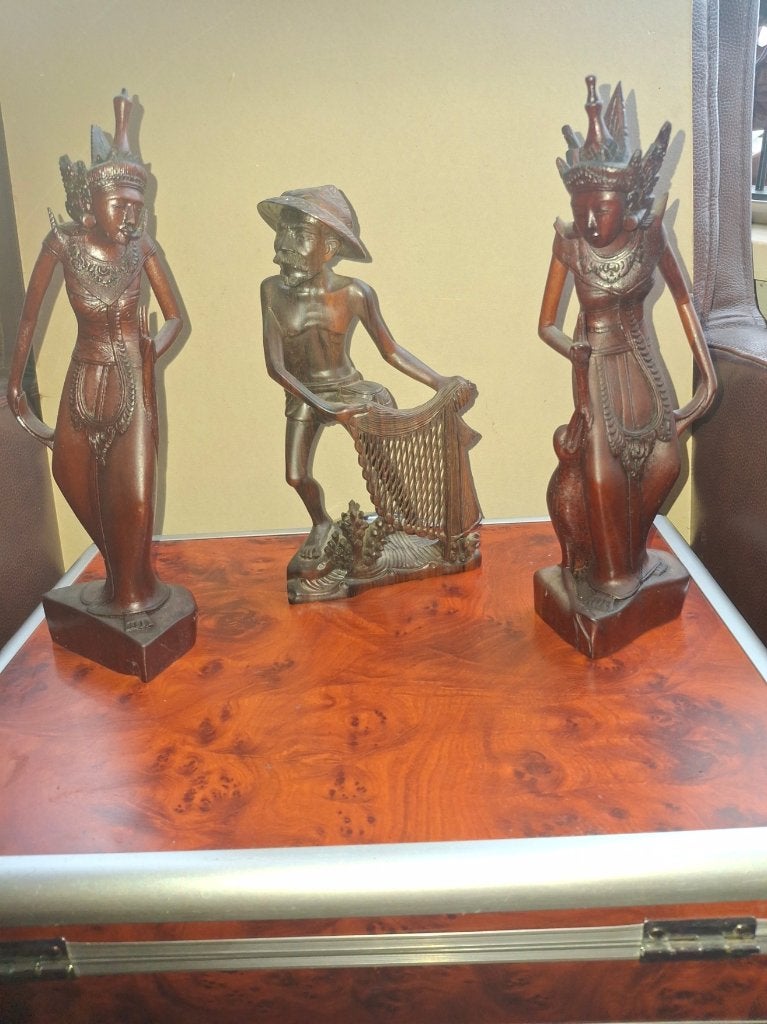 Drie gave Balinese beeldjes harthoud Rood Bruin, Antiek en Kunst, Kunst | Beelden en Houtsnijwerken, Overige onderwerpen, Houtsnijwerk