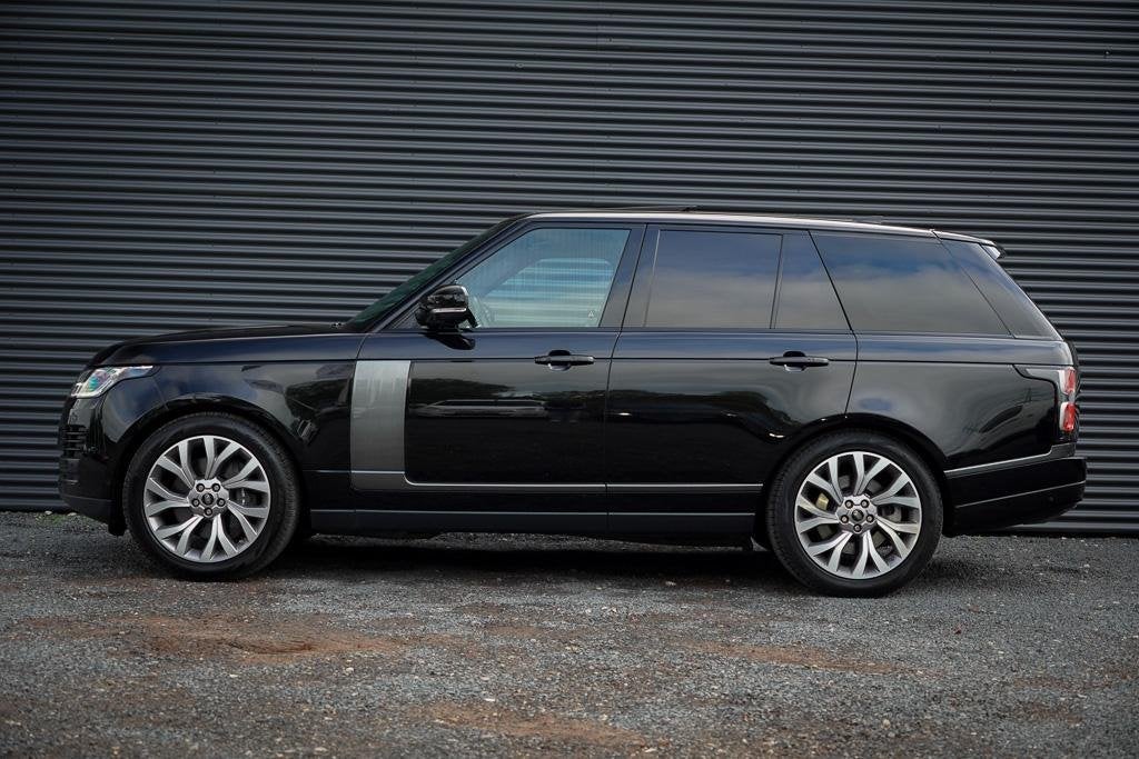 Land Rover Range Rover P400e Vogue / Pano / Trekhaak / Merid, Auto's, Land Rover, 404 pk, Gebruikt, 4 cilinders, 4 stoelen