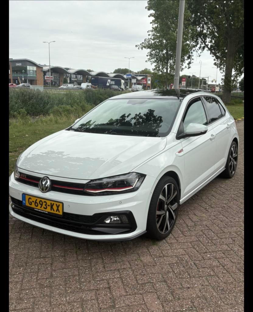 Te koop polo gti uit 2019 orgineel nederlandse auto, Auto's, Volkswagen, 4 cilinders, 1984 cc, Wit, 1200 kg