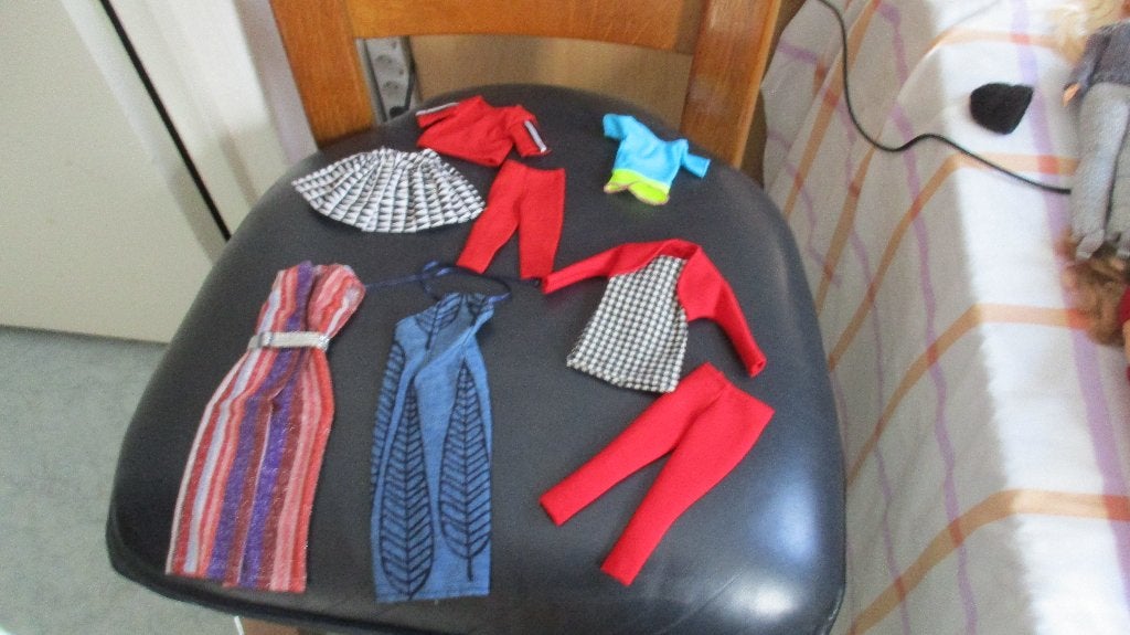 barbie curvy  kleertjes lot, Ophalen of Verzenden, Gebruikt, Kleertjes