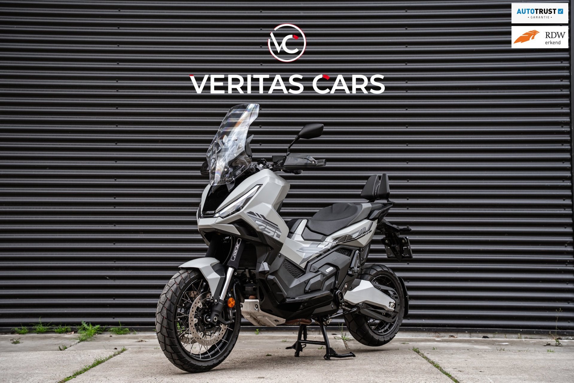 Honda X-ADV 750 2025 Facelift|ABS|Akrapovic|Cruise|Led|DCT|H, Scooter, 745 cc, Handvatverwarming, Meer dan 35 kW