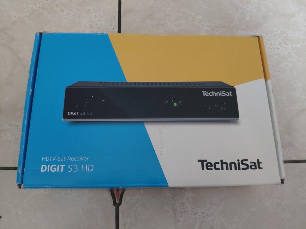 TechniSat Satelliet Set: Ontvanger, Antenne & 20m Kabel, Audio, Tv en Foto, Schotelantennes, Gebruikt, (Schotel)antenne, Overige merken