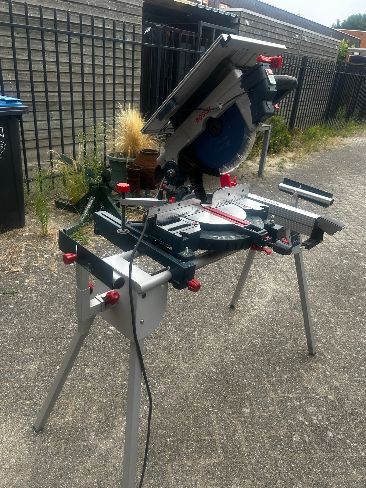 Bosch Professional GTM 12 JL Combi zaag + Onderstel, Ophalen, Gebruikt, 70 mm of meer, Afkortzaag
