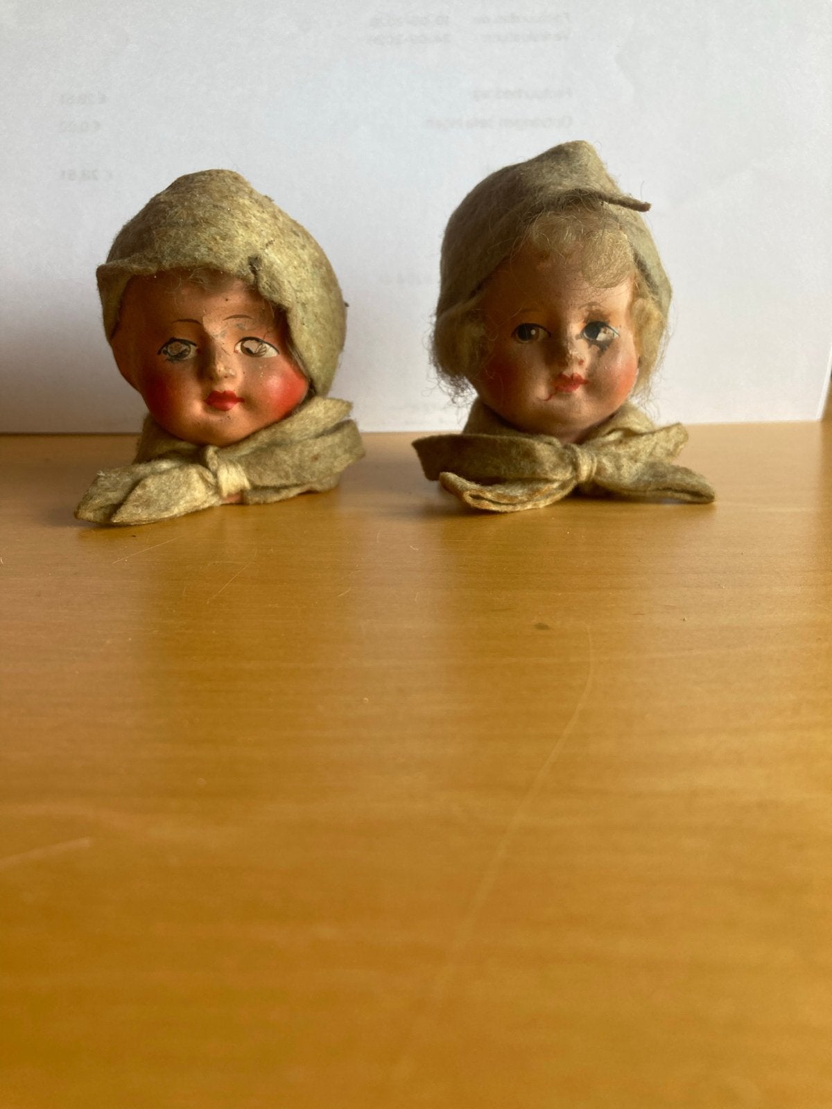 2 Antieke Kinder Kopjes van Papier-maché, Jaren '30, Ophalen of Verzenden, Gebruikt, Overige typen