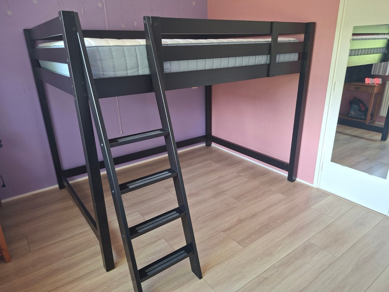 Ikea Stora Hoogslaper zwart 140x200 - ingekort - incl matras, Huis en Inrichting, Slaapkamer | Stapelbedden en Hoogslapers, Ophalen