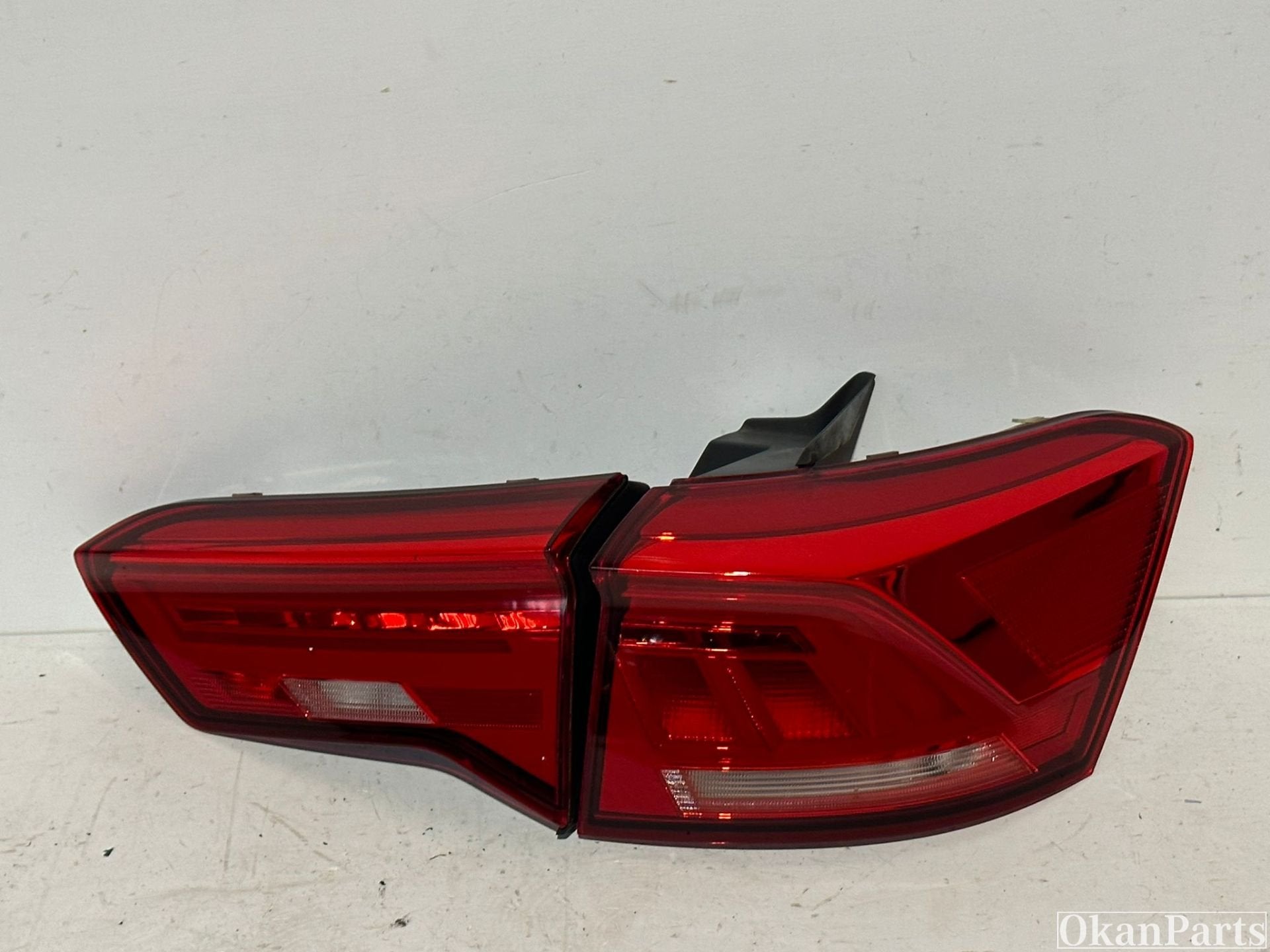 Volkswagen T-Roc 2GA LED achterlicht rechts 2GA945096, Gebruikt, Volkswagen, Volkswagen AG, Berliner Ring 2
38440  Wolfsburg, DE