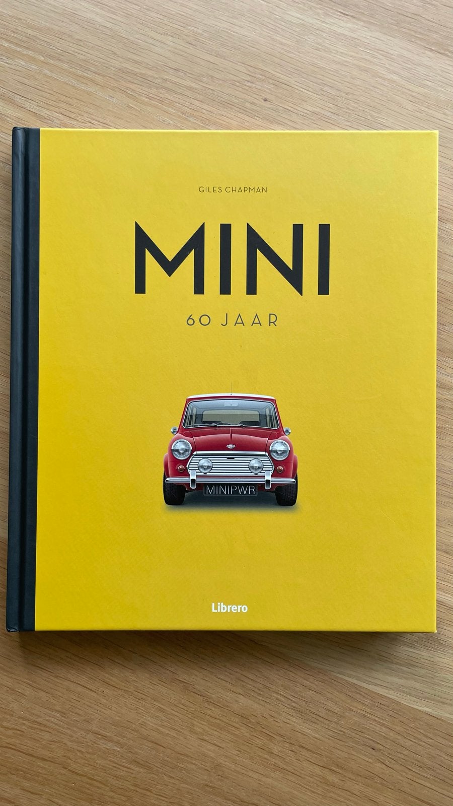 Mini - 60 jaar: Het complete verhaal van de iconische auto, Ophalen of Verzenden, Nieuw