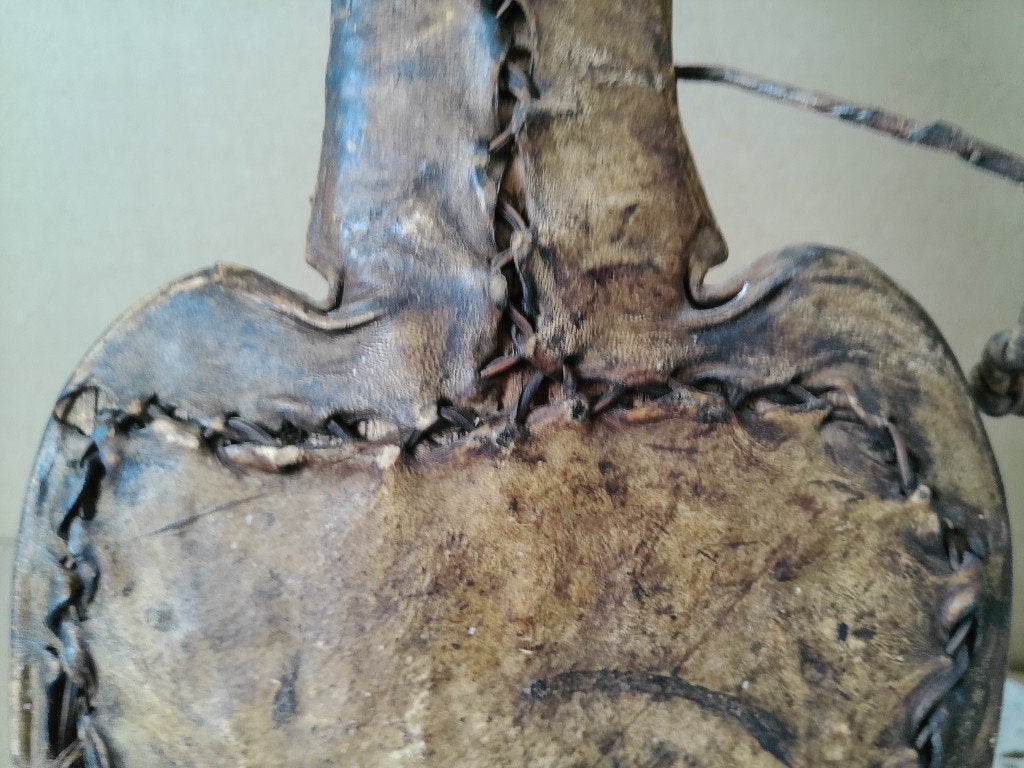 Afrikaans Yaka mbeeli of yaphoca kortzwaard dolk 58cm Congo, Antiek en Kunst, Ophalen of Verzenden