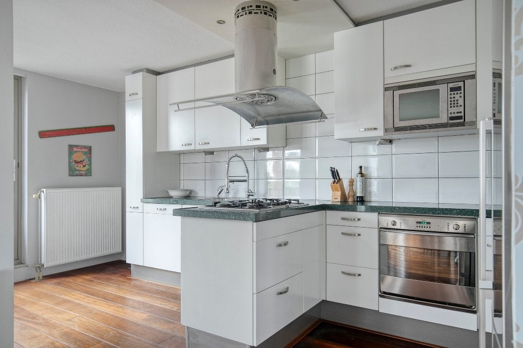 Complete L-keuken met kookschiereiland – Direct beschikbaar!, Huis en Inrichting, Ophalen, Gebruikt, Wit, Overige typen