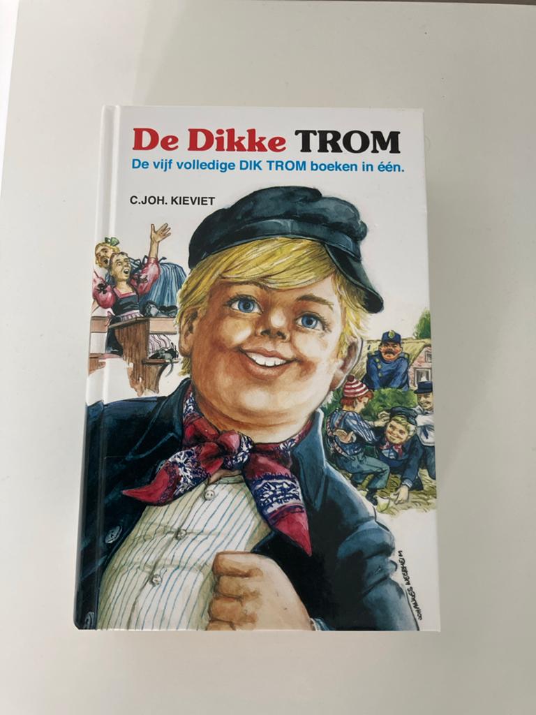 De Dikke Trom: Vijf boeken in één (Dik Trom), Ophalen of Verzenden, Zo goed als nieuw, Fictie algemeen