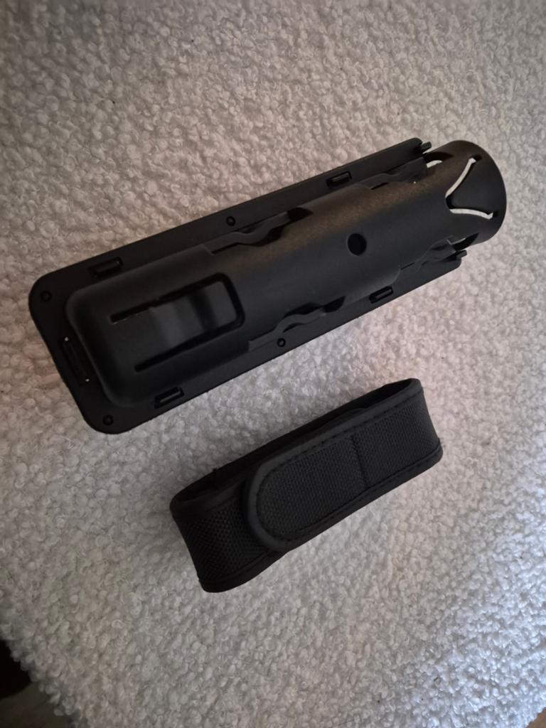 wapenstok houder politie dkdb kmar + zaklamp pouch, Verzamelen, Ophalen, Marechaussee