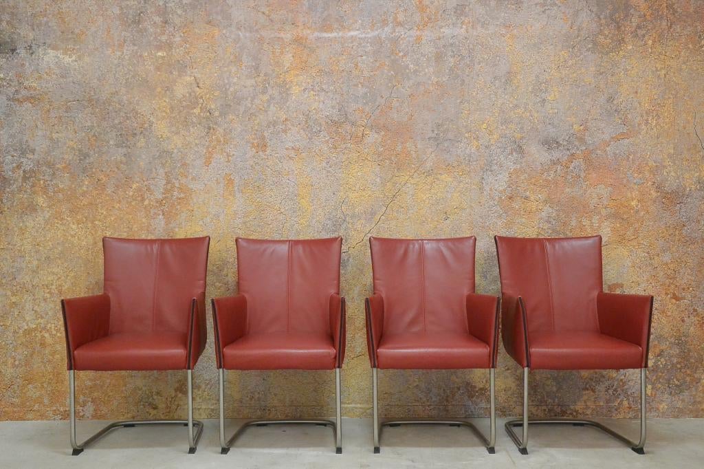 ZGANieuw 4 rode leren Bert Plantagie Jones design stoelen