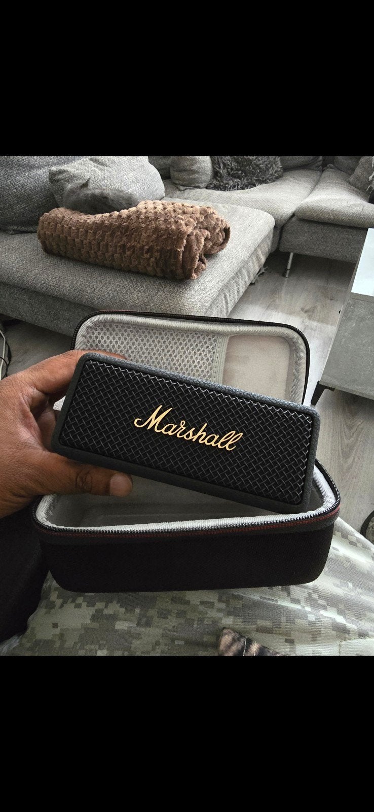 Marshall Emberton Bluetooth Speaker met Hoes, Audio, Tv en Foto, Bluetooth, Ophalen of Verzenden, Zo goed als nieuw, Draagbare speaker