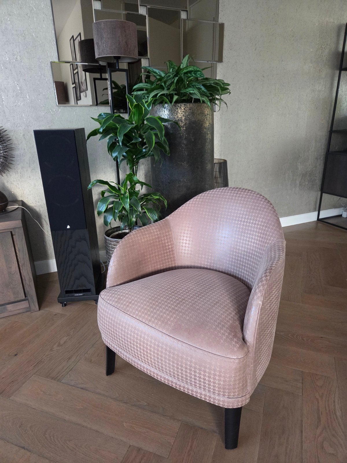 1x Fauteuil van Baan meubelen met pied-de-poule fabric, Huis en Inrichting, Ophalen, Nieuw, Leer, 50 tot 75 cm
