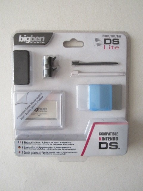 Nintendo DS Lite accessoire set, Spelcomputers en Games, Games | Nintendo DS, Overige genres, 1 speler, Nieuw, Ophalen of Verzenden