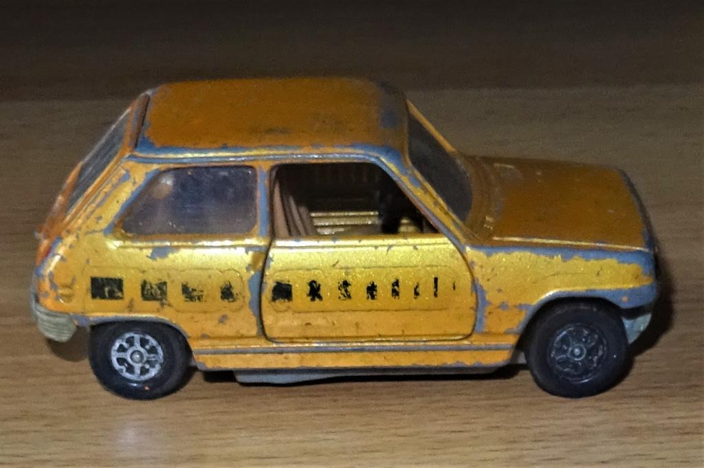 1:36 Corgi Renault 5 TS., Ophalen of Verzenden, Gebruikt, Auto