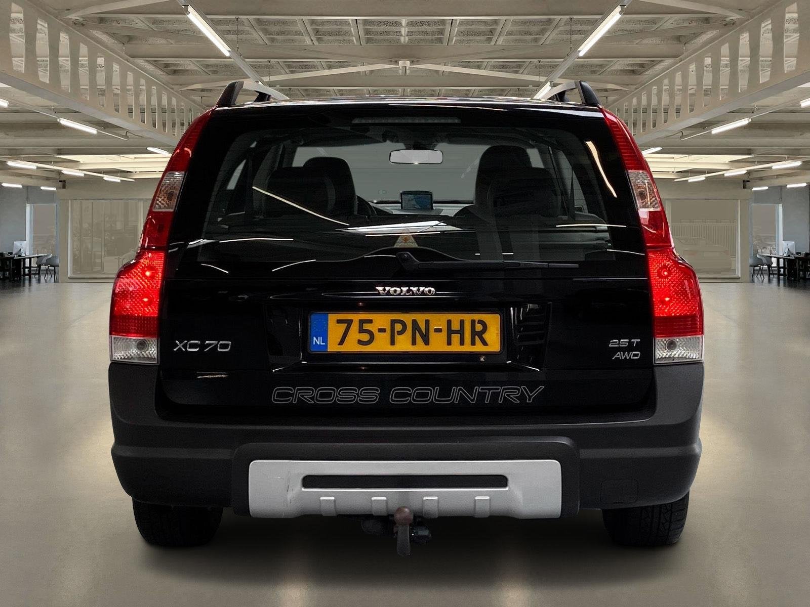 Volvo XC70 2.5 T Summum trekhaak, 7 Persoons, leder interieu, Auto's, Volvo, Automaat, XC70, 209 pk, 102 €/maand