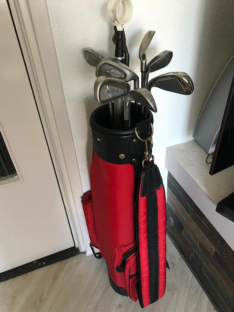 Rode golf draagtas met clubs en putting stick, Ophalen, Gebruikt, Set, Overige merken