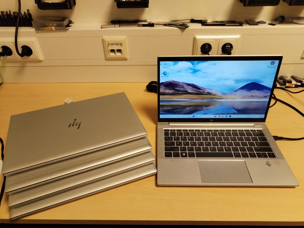 Partij 5X HP EliteBook 830 G7 en G8, 256 GB, 2 tot 3 Ghz, Qwerty, 8 GB