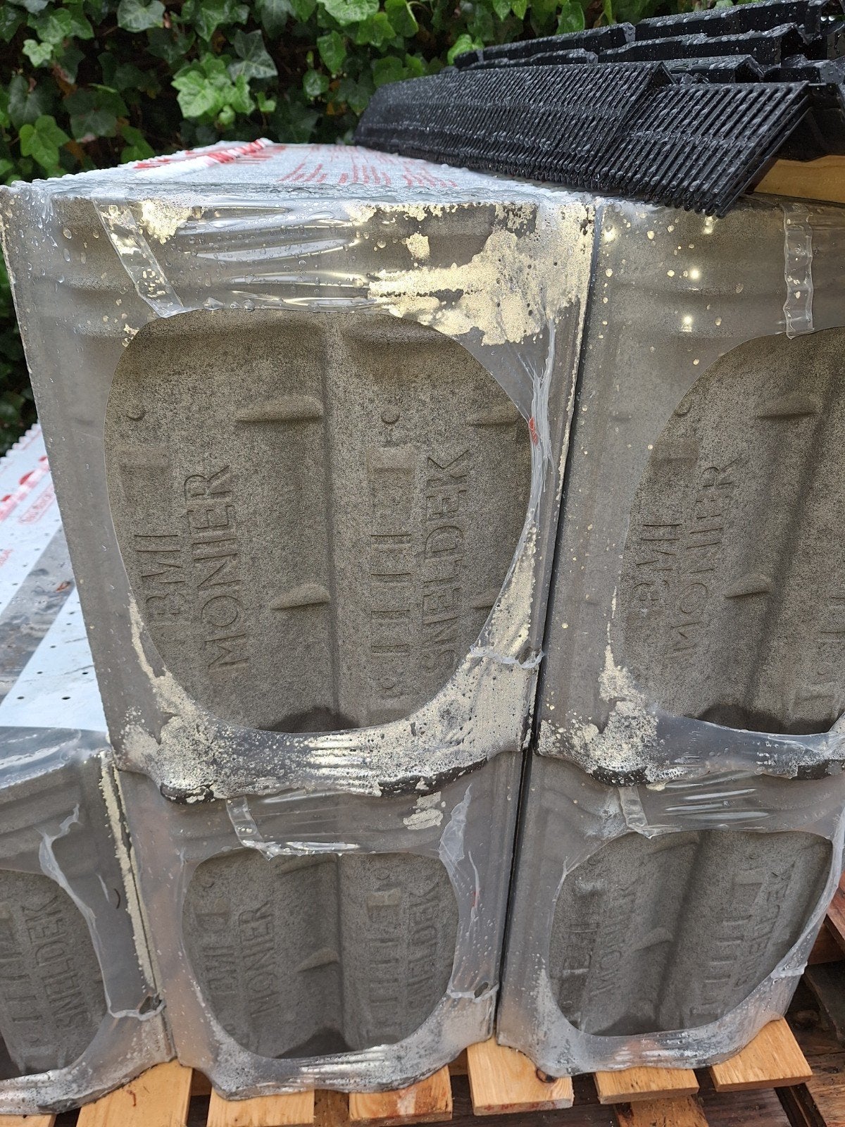 160 Antraciet Beton Sneldek Dakpannen - Nieuw in verpakking, Doe-het-zelf en Verbouw, Dakpannen en Dakbedekking, Steen of Klei
