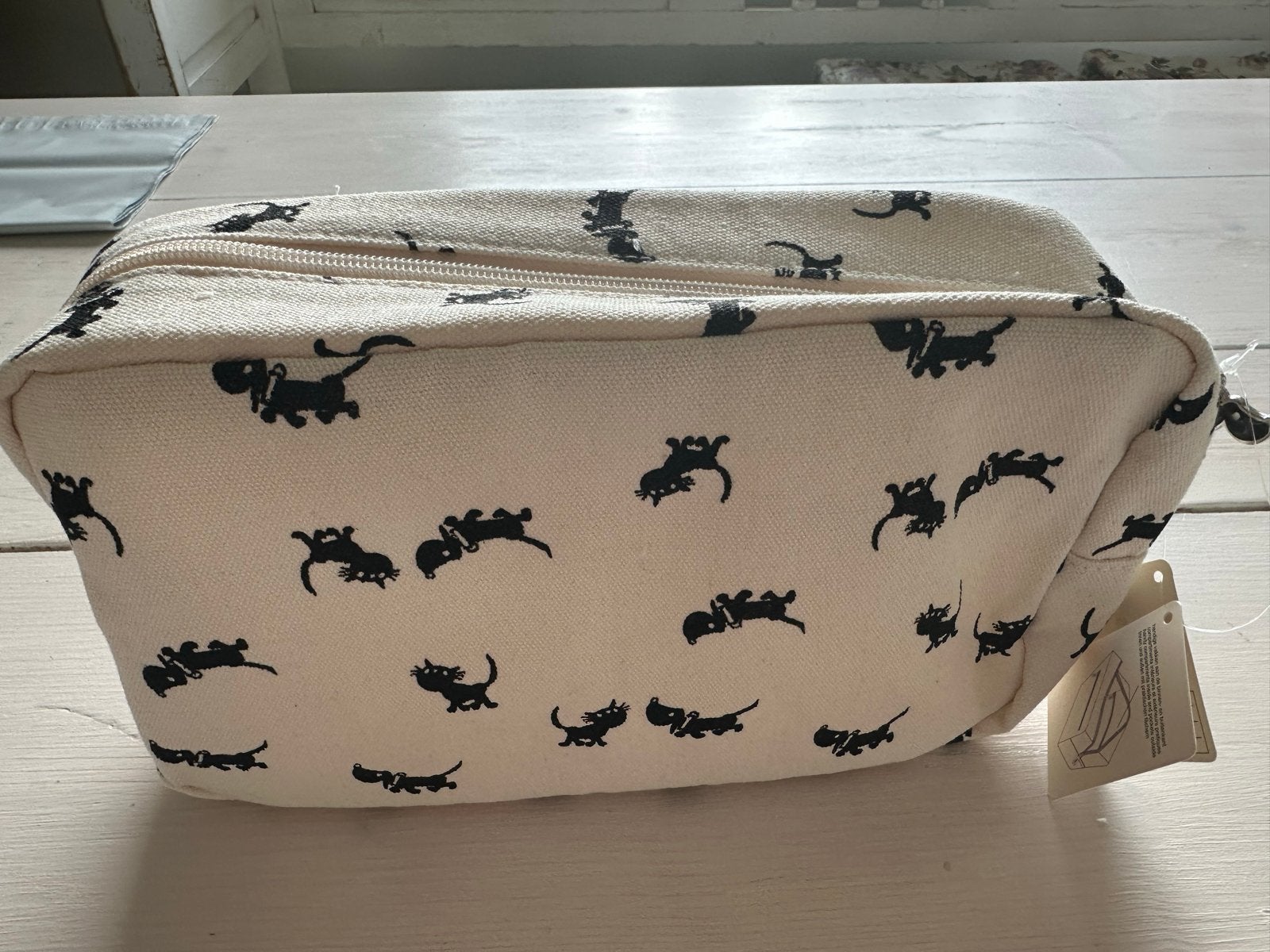 Nieuwe HEMA toilettas met takkie print, Sieraden, Tassen en Uiterlijk, Ophalen of Verzenden, Nieuw, Beige, Heer of Dame