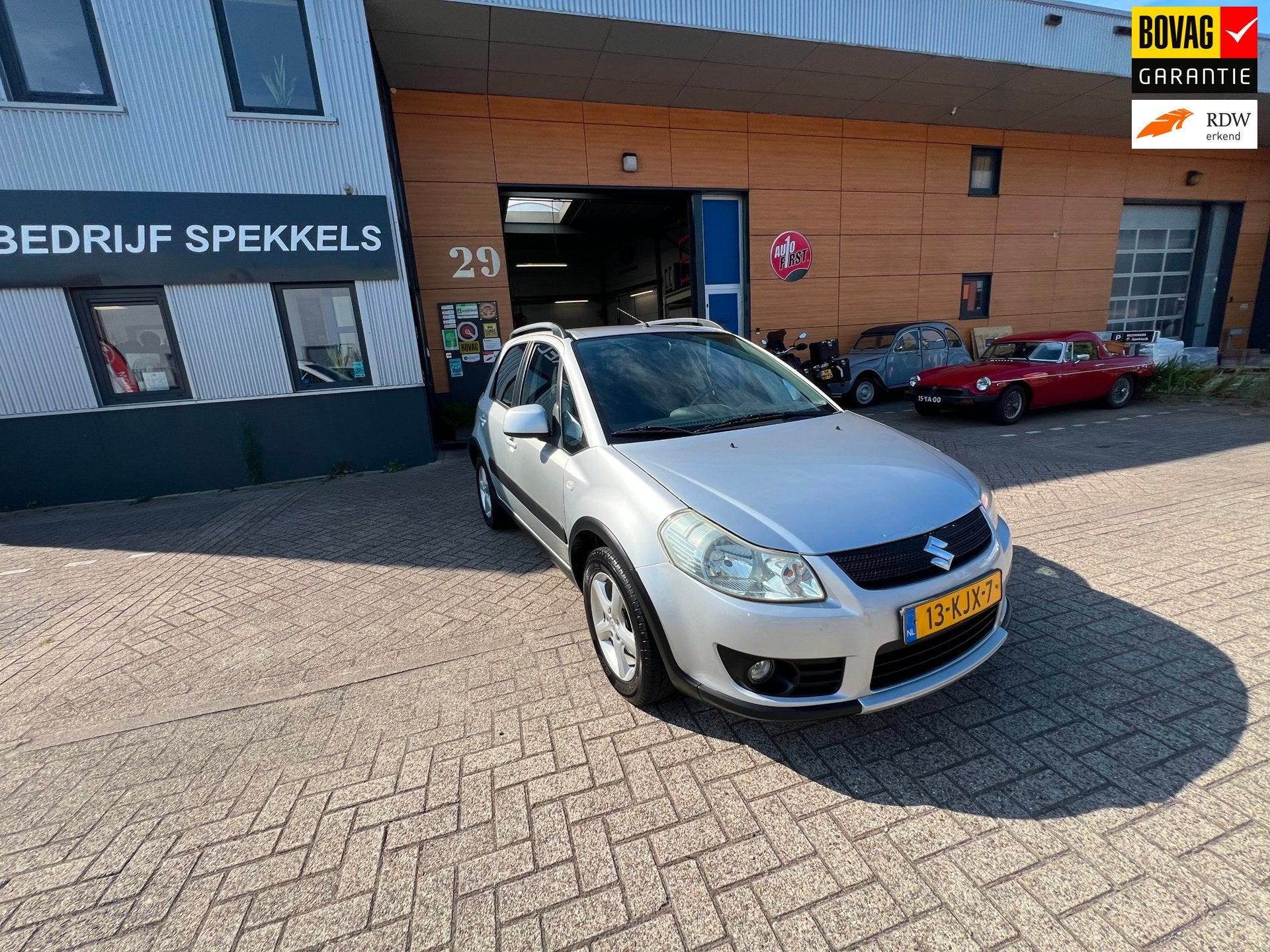 Suzuki SX4 1.6 Comfort 2 maanden garantie nieuwe apk aflever, Auto's, Voorwielaandrijving, Dealer onderhouden, Gebruikt, 4 cilinders